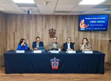 Participantes de la rueda de prensa en mesa de presidium