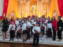Grupo de violines del Campus Comunitario UDGPlus de Tizapán