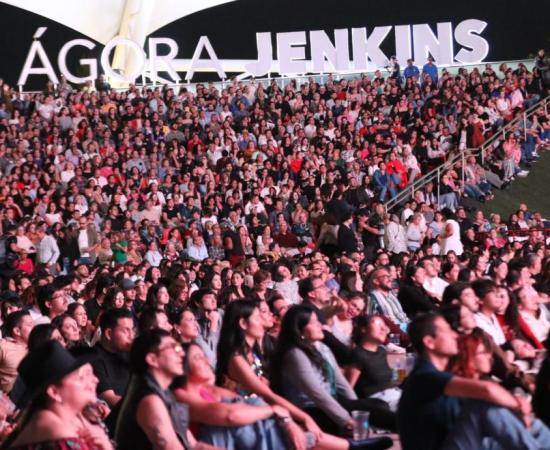 Asistentes a la proyección de "Mis 40 en Bellas Artes, en la Cineteca de la Universidad de Guadalajara