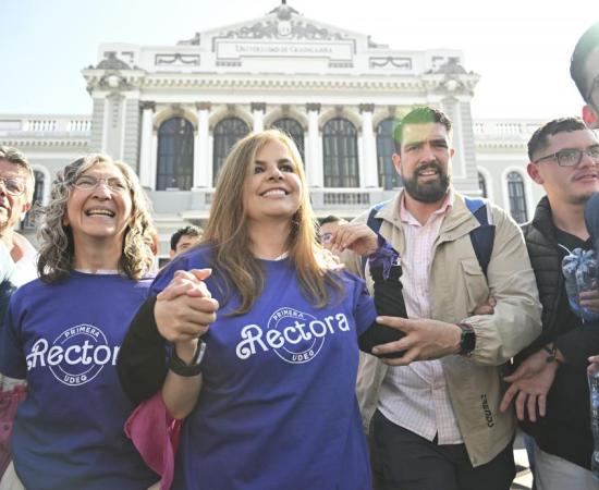 Rectora General electa, maestra Karla Planter Pérez