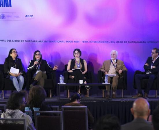 Presentan 50 años de periodismo e historias de “La gaceta” UdeG