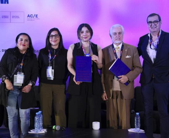 Presentan 50 años de periodismo e historias de “La gaceta” UdeG