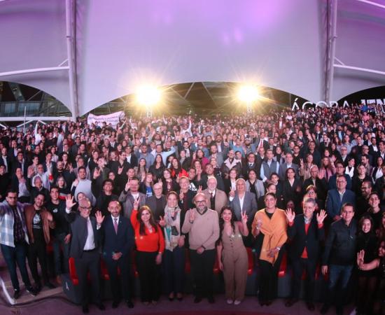 Asistentes al informe de la FEU