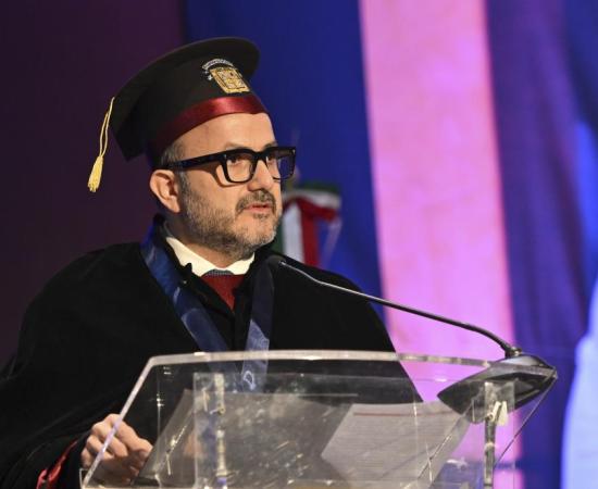 Entrega doctorado “Honoris causa” a Ricardo Villanueva
