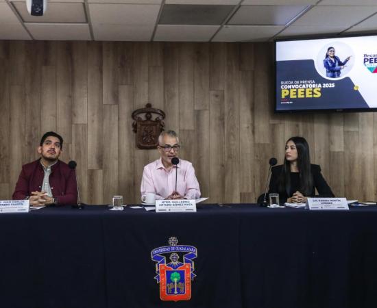 Rueda de prensa beca #PEES