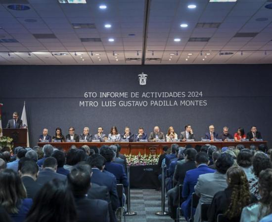 Informe de actividades del Mtro. Gustavo Padilla, rector del CUCEA