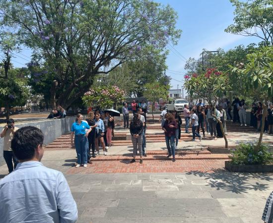 Personal de UDGPlus durante el Simulacro Nacional 2025 