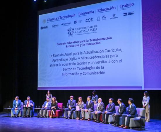 Primera Reunión anual de actualización curricular, aprendizaje digital y microcredenciales