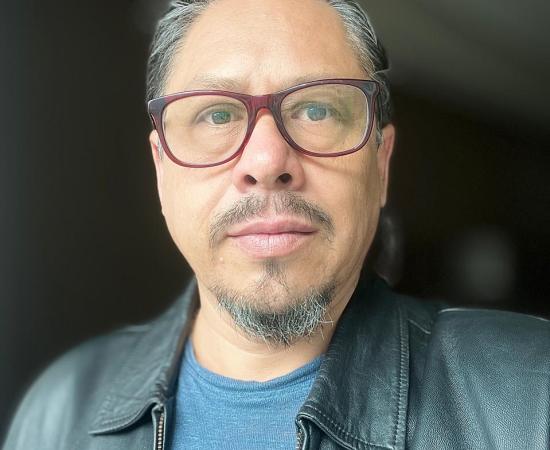 Joel Cortés, egresado de la maestría en Periodismo digital del Centro Universitario de Guadalajara (CUGDL)