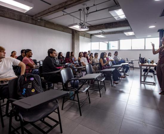 Estudiantes en el aula